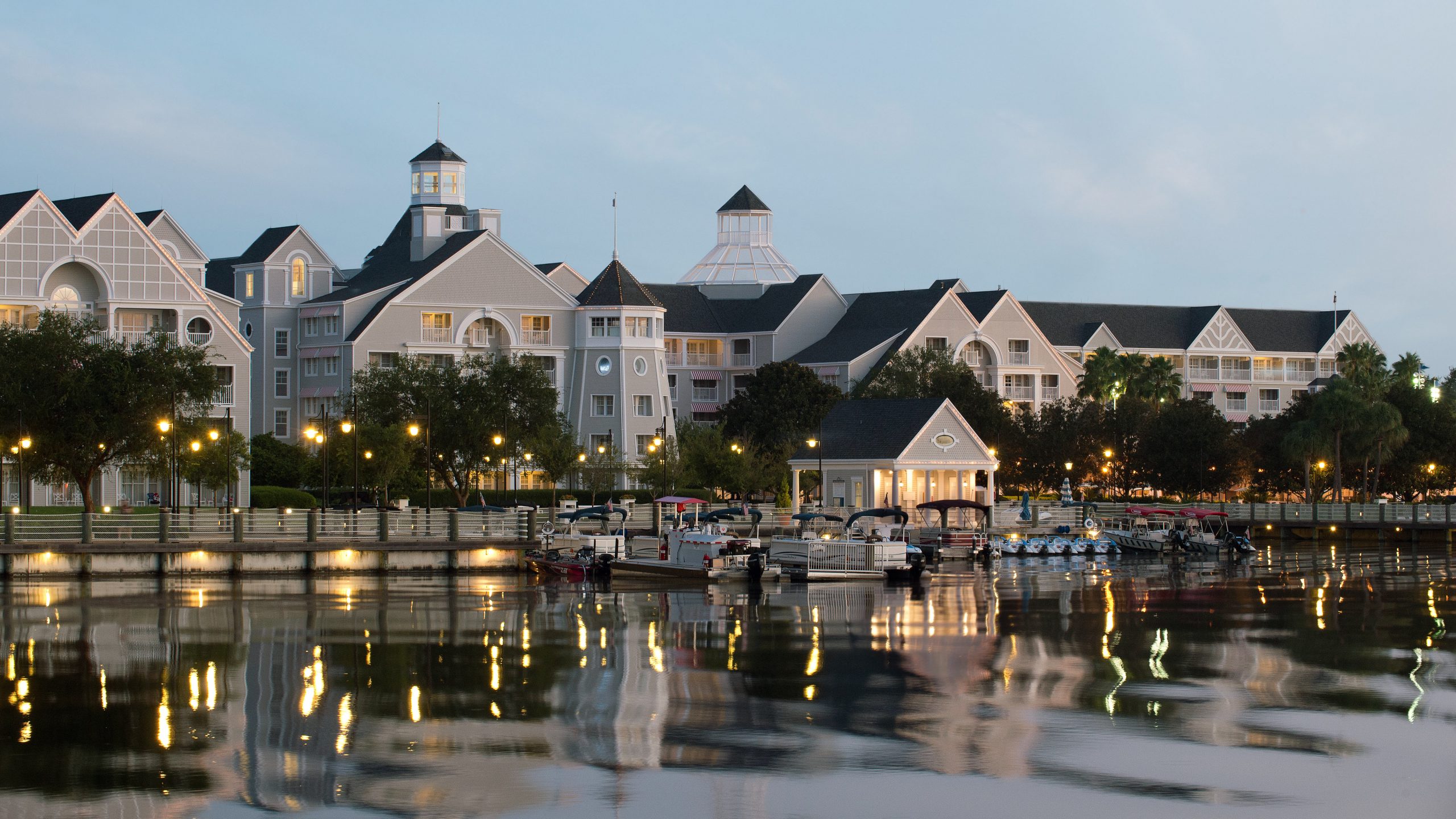 Disney’s Yacht Club Resort