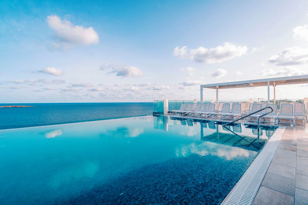 Malta – 4* Adults only hotel with Amazing Sea Views