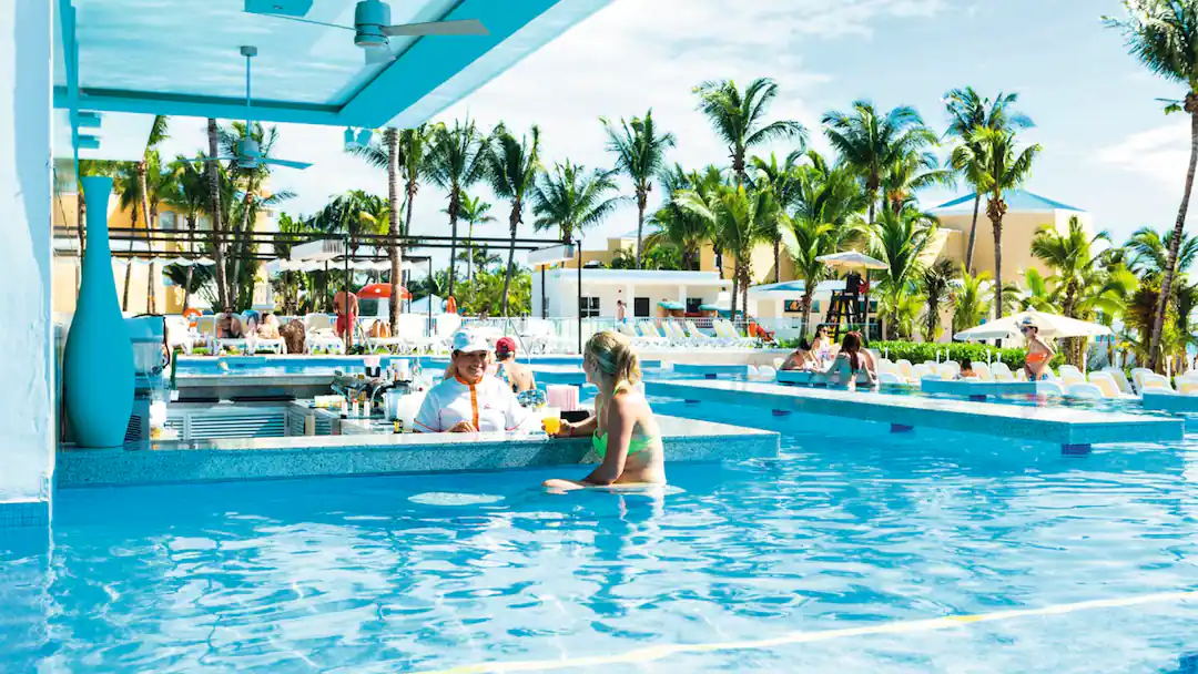 LATE DEAL: 4* Mexico All Inclusive Beach Resort