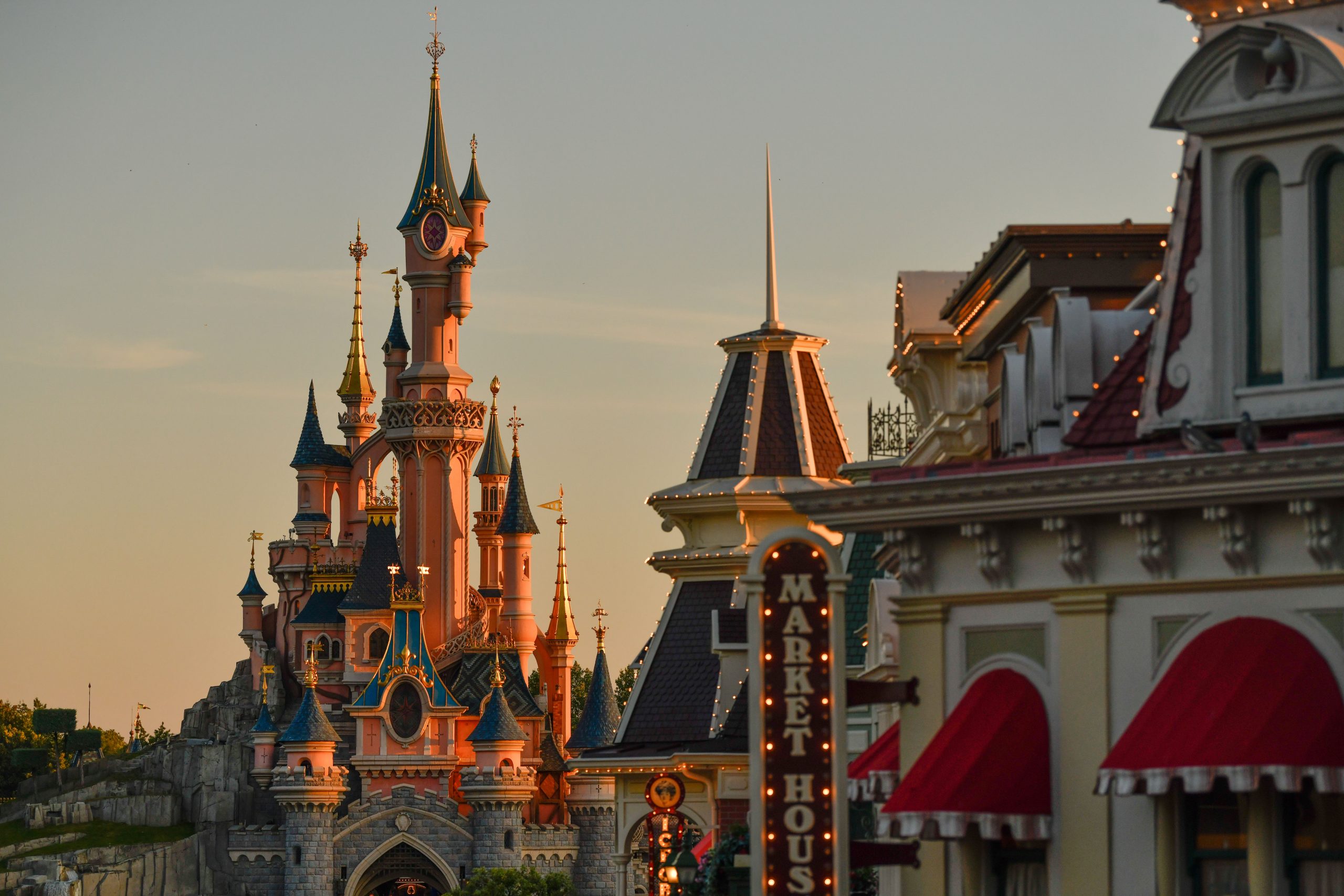 Disneyland Paris, 5nt Self Drive, Park Tickets Included